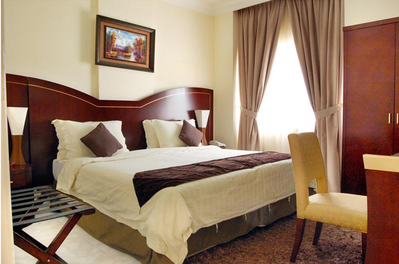 Royal Crown Suites Sharjah Rom bilde