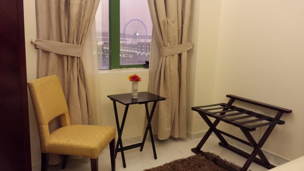 Royal Crown Suites Sharjah Eksteriør bilde